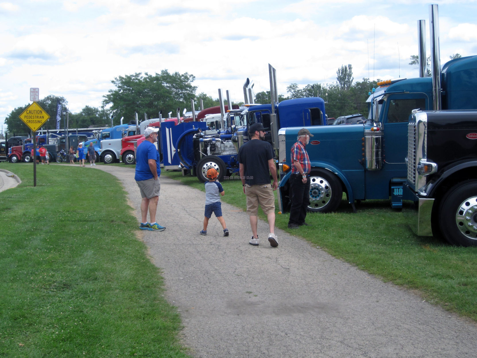 Truck-n-Show002.jpg